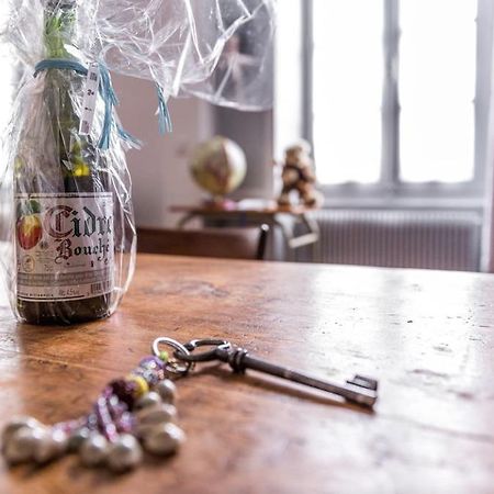 Appartement De Charme Coeur Historique Parking Prive Βαν Εξωτερικό φωτογραφία